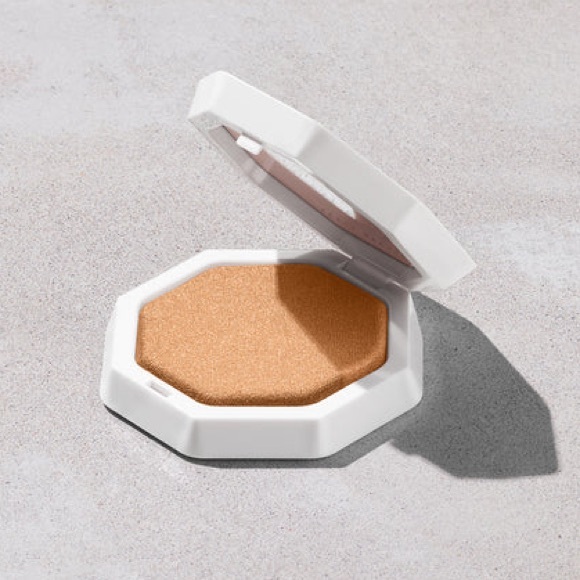 BNIB Fenty Beauty Demi Glow Light Diffusing Highlighter - Loose Change - Picture 6 of 7